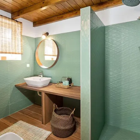 Bibi - Danilia גאיוס